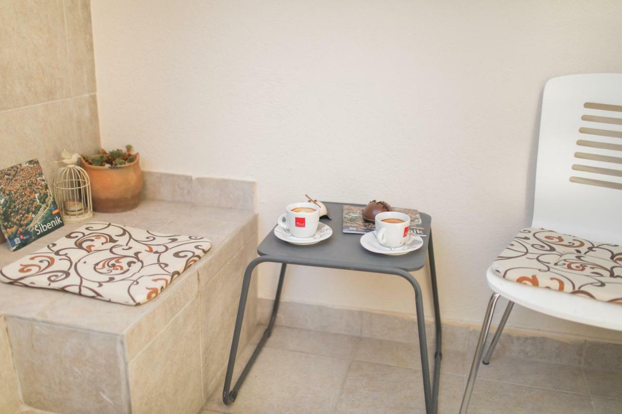 Aurum Apartment Šibenik Buitenkant foto