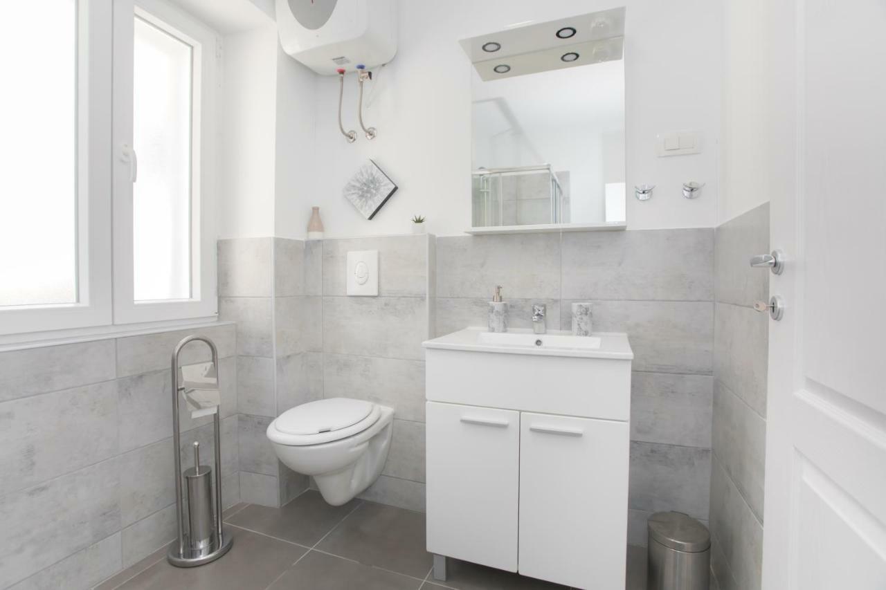Aurum Apartment Šibenik Buitenkant foto